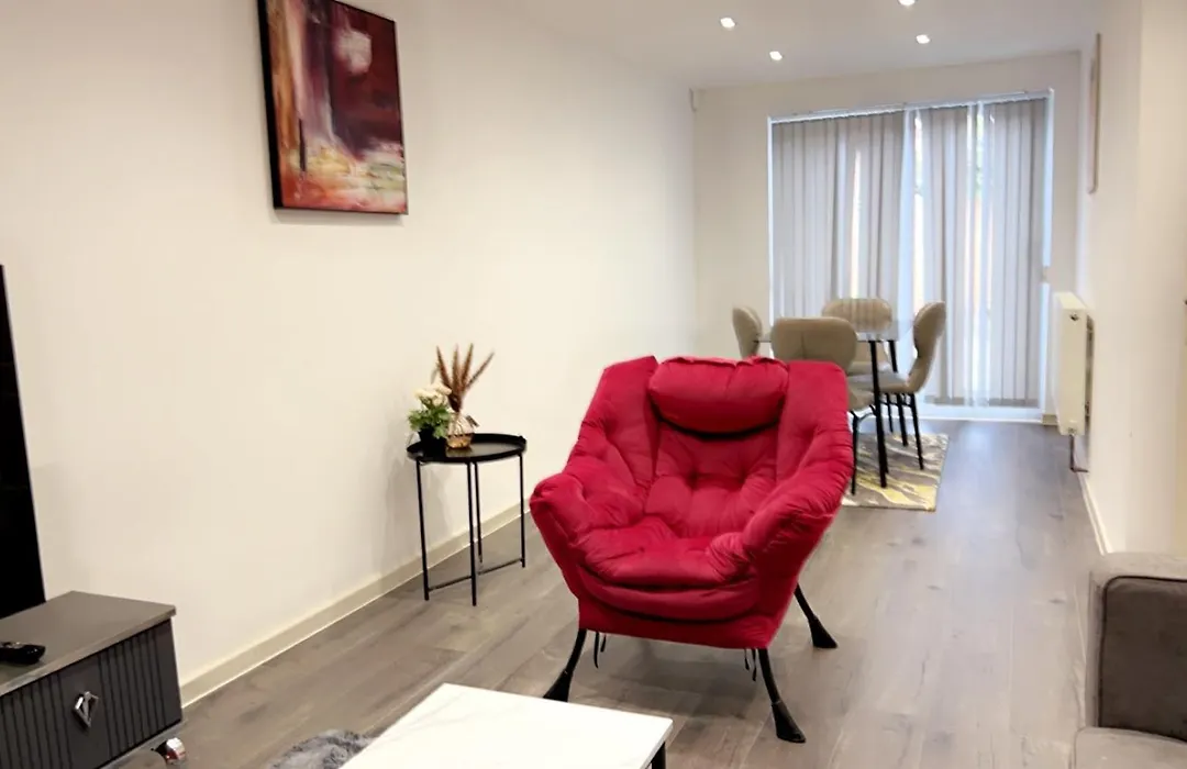 Redline Homes-1